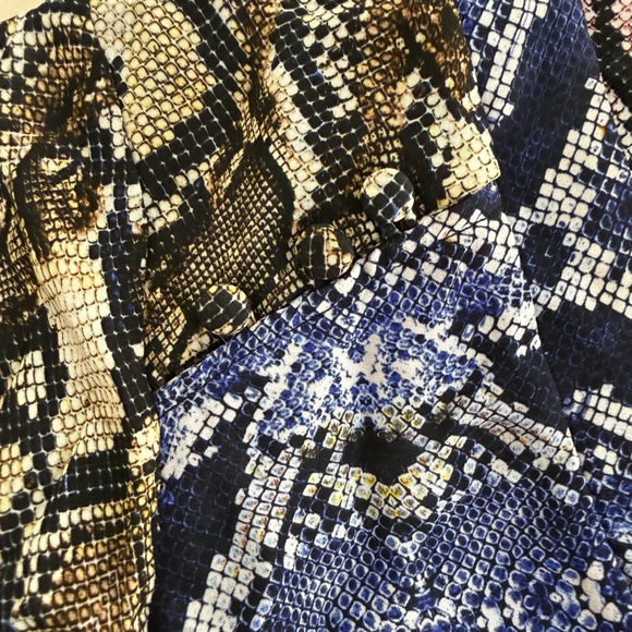 Parker Size XX-Small Blue and Brown Patterned Blouse - Picture 7 of 14